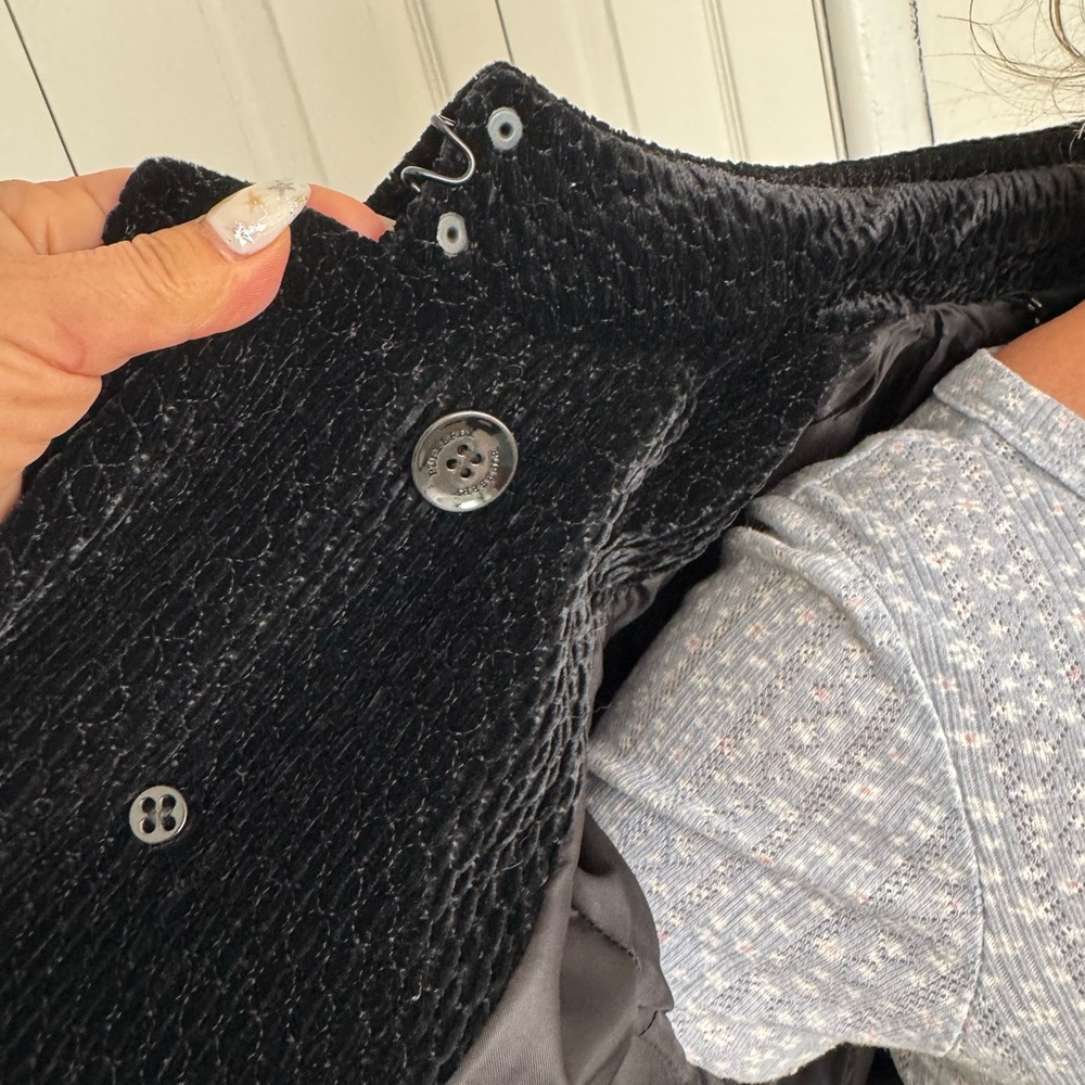 Burberry Black Textured Trench Coat - Picture 7 of 10